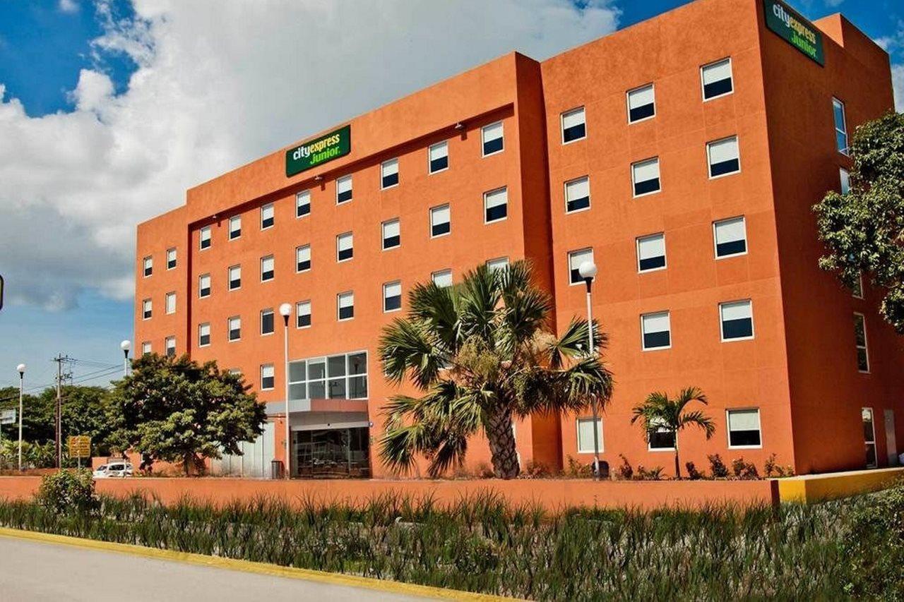 Hotel City Express Junior By Marriott Ciudad Del Carmen Aeropuerto Esterno foto